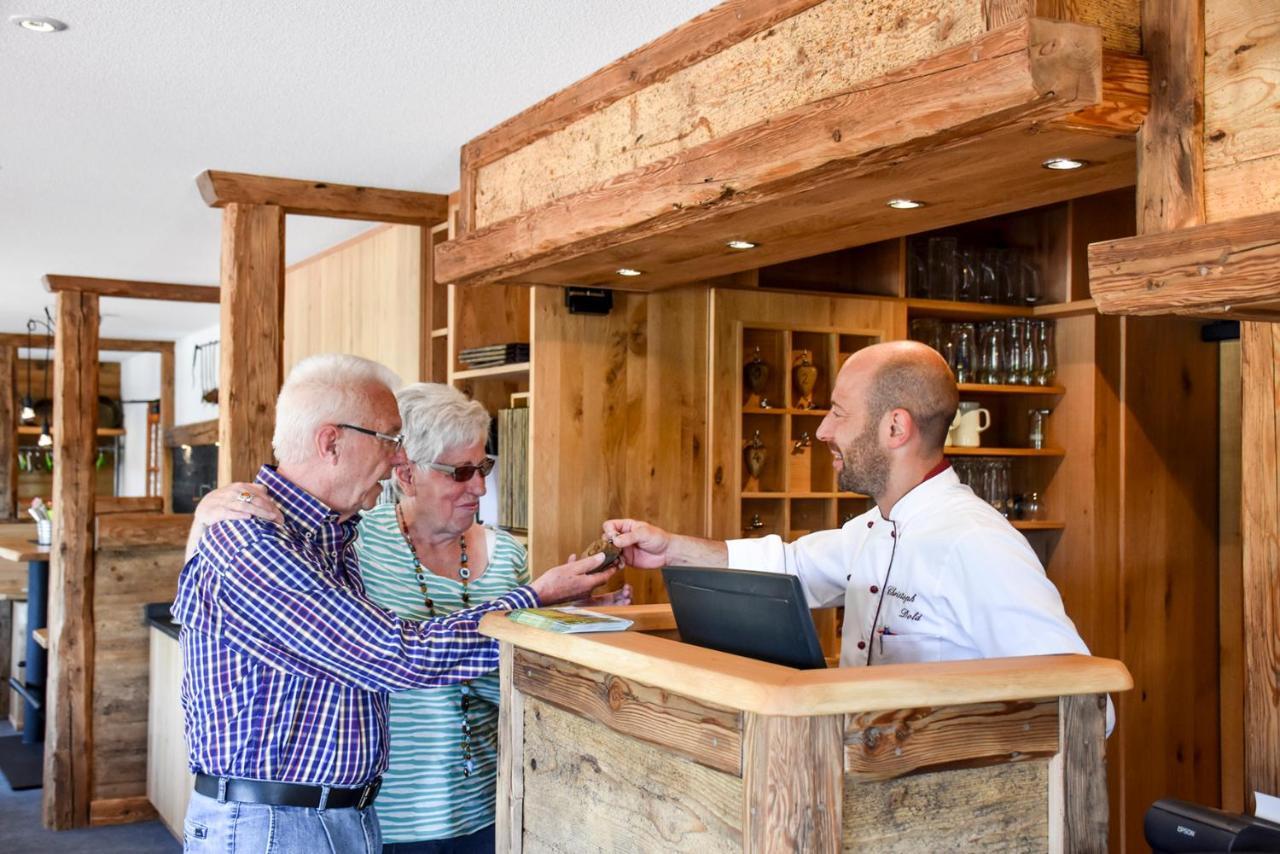 Hoehengasthaus Kolmenhof An Der Donauquelle Furtwangen Ngoại thất bức ảnh